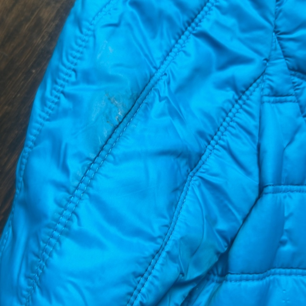 Guess Women’s Puffer Jacket In Bright Blue- Minor Flaws And Stains - Picture 3 of 7